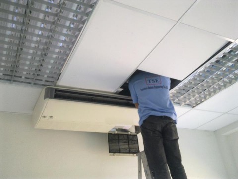 ช่างติดตั้งแอร์ในอาคาร ชลบุรี